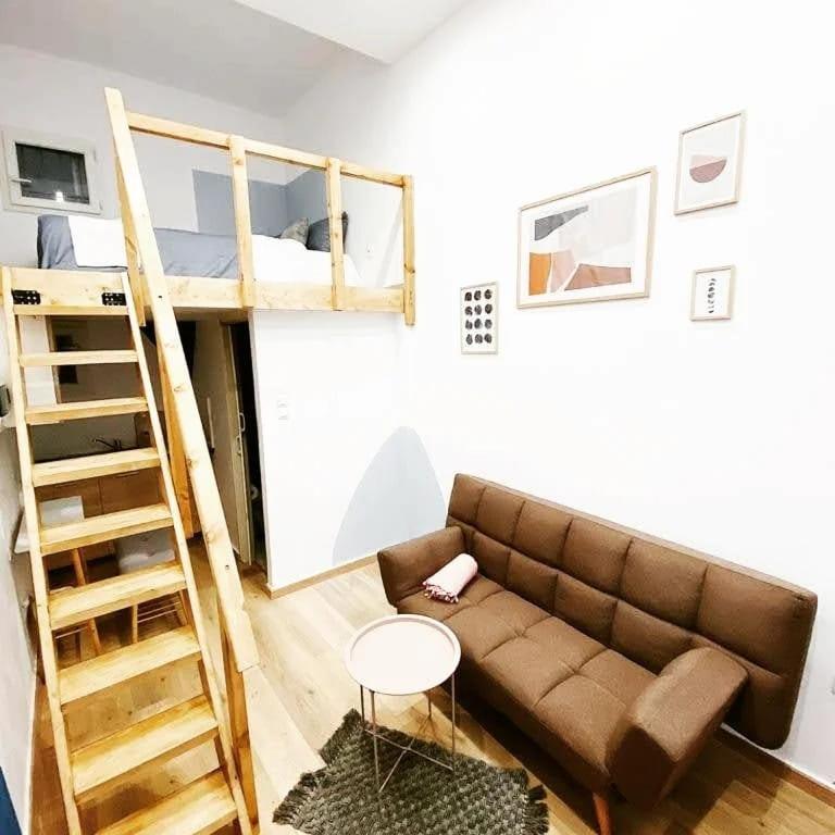 Апартаменты Velestinou Private Maisonette Афины Экстерьер фото