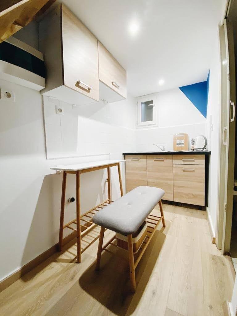 Апартаменты Velestinou Private Maisonette Афины Экстерьер фото