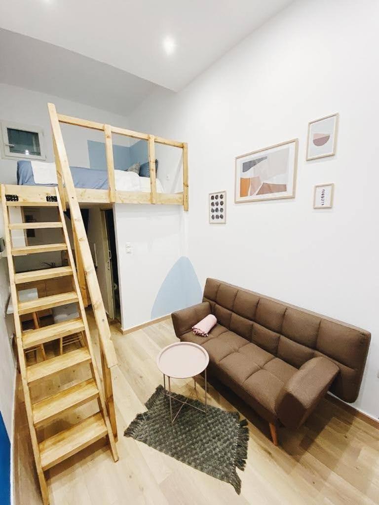 Апартаменты Velestinou Private Maisonette Афины Экстерьер фото